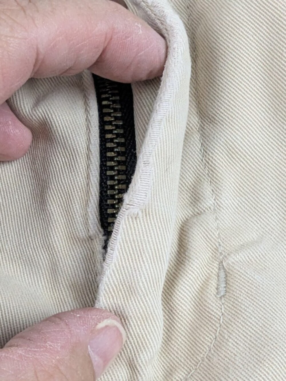 Taylor Stitch The Slim Foundation Pant in Organic Khaki - Size 33 - Picture 13 of 14